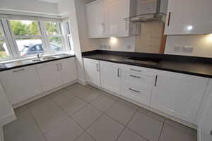 Kitchen- click for photo gallery